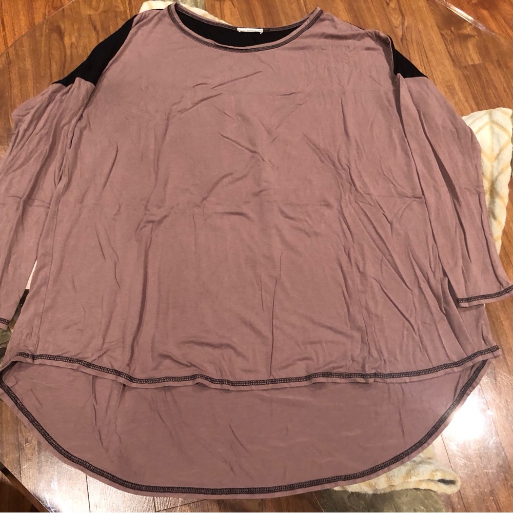 Lollipop Star Tan Brown & Black Colorblock High-Low Tunic Top